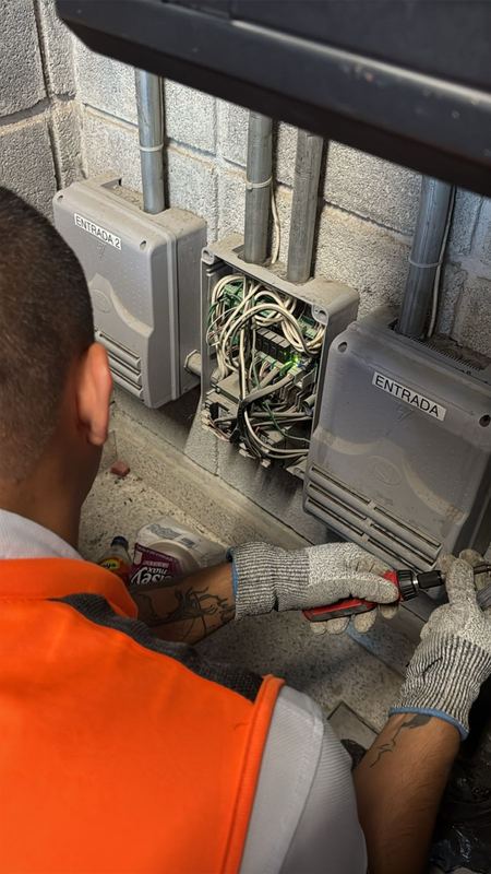 Mantenimiento de controles de acceso